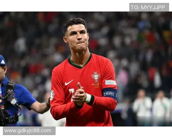 6月30日出生的足球球星盘点及其辉煌成就 6月30日出生的足球球星盘点及其辉煌成就