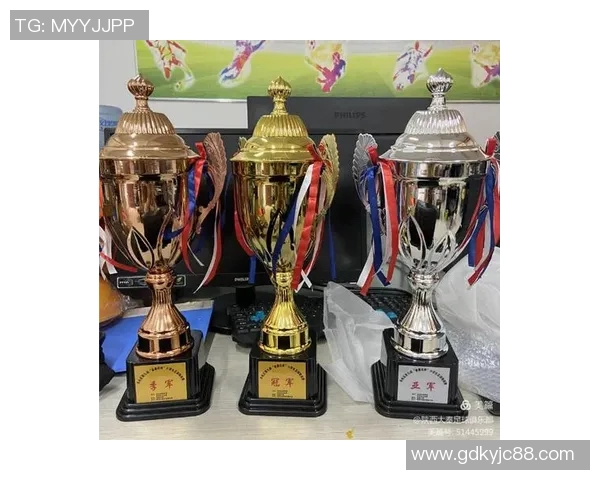 小学足球球星崭露头角 青少年足球新风潮引发关注